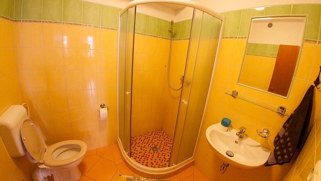 Penzion Zatisi Mikulov Room photo