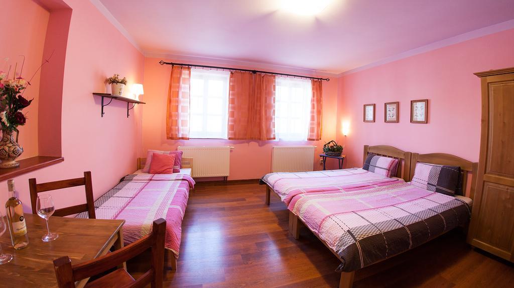 Penzion Zatisi Mikulov Room photo