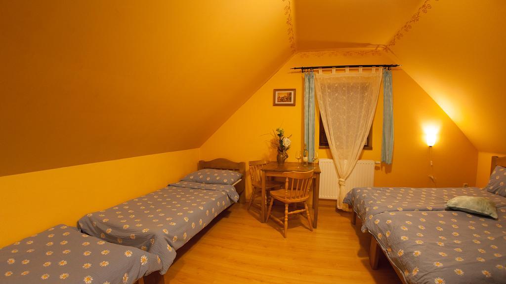 Penzion Zatisi Mikulov Room photo