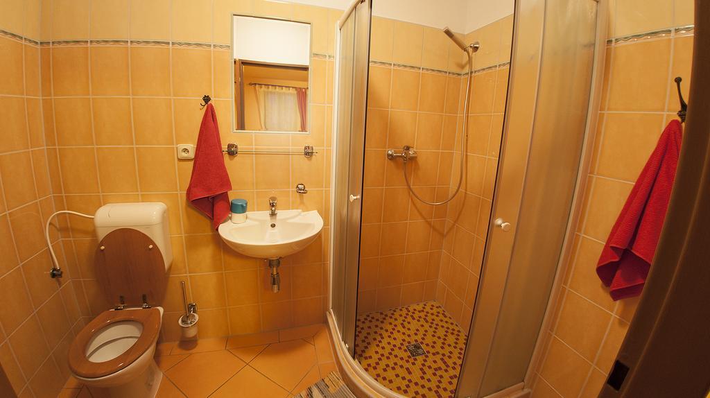 Penzion Zatisi Mikulov Room photo
