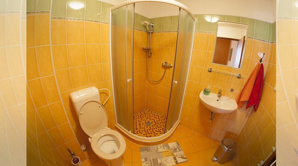 Penzion Zatisi Mikulov Room photo