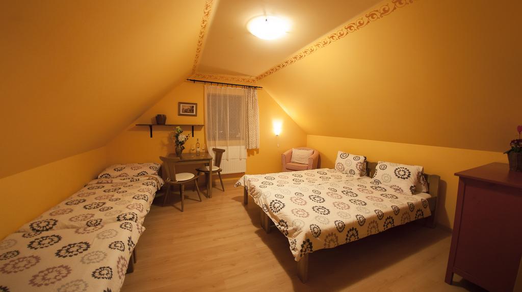 Penzion Zatisi Mikulov Room photo